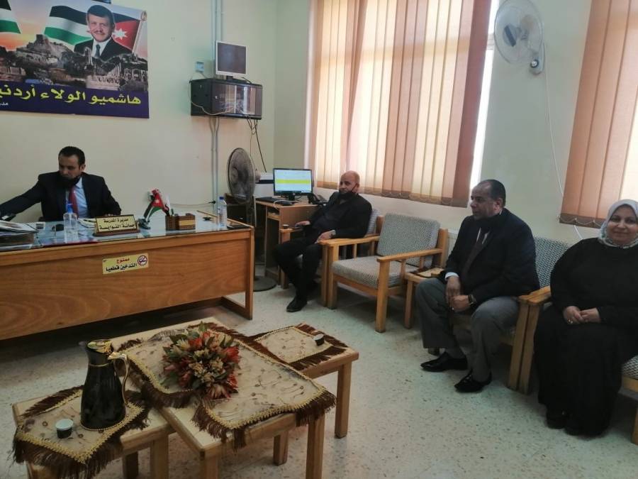 العجارمة يتفقد عددا من مدارس محافظة الكرك للاطلاع على واقع العملية  التربوية  والتعليمية  فيها
