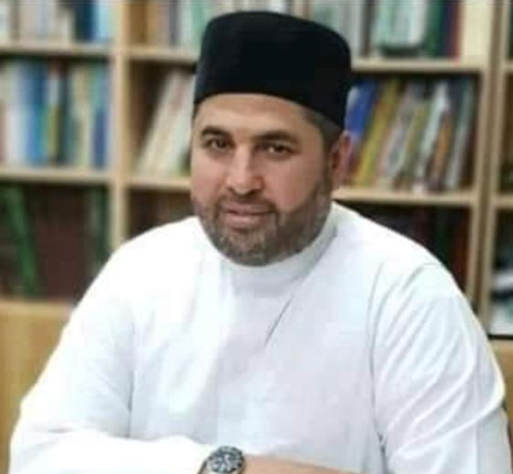 الشيخ عبدالكريم الحويان يقدم شقة سكنية للمقرئ الدكتور احمد دبش .. تفاصيل