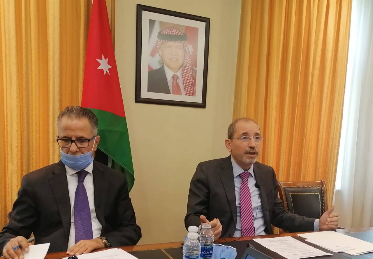 الصفدي يعقد مع وزيرة خارجية السويد والمفوض العام لوكالة (الأونروا) اجتماعاً ثلاثياً عبر آلية الاتصال المرئي