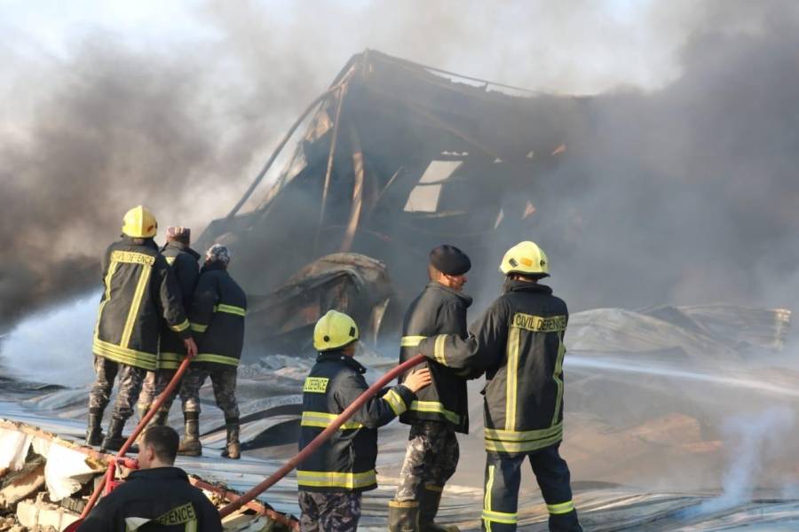 الدفاع المدني يخمد حريق مصنع اجهزة كهربائية  في محافظة الزرقاء