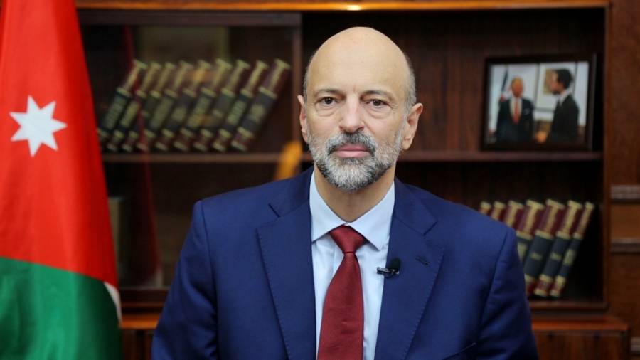 الرزاز يتحدث في كلمته الأسبوعية بعد قليل عن معايير وشروط السلامة والوقاية لفتح بعض النشاطات والقطاعات