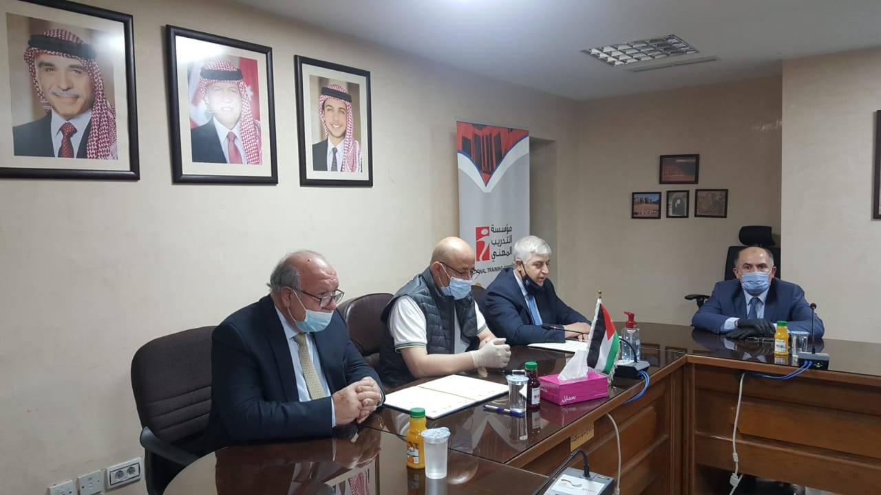 اتفاقية بين مؤسسة لتدريب المهني ومركز تدريب المقاولين لتدريب وتشغيل الشباب في مهن قطاع المقاولات   