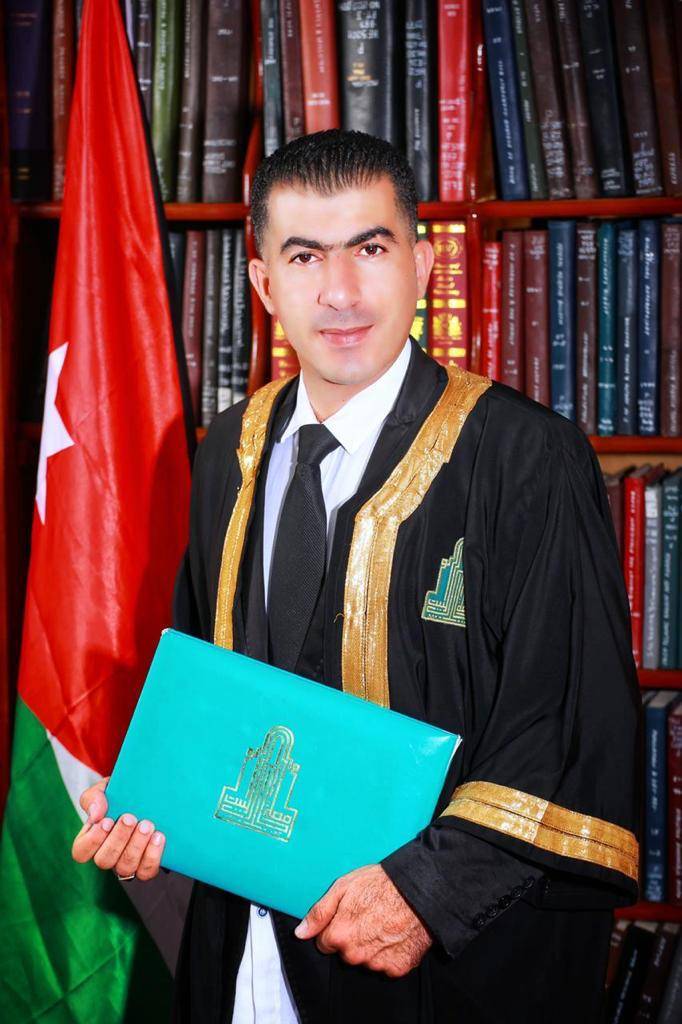 الزميل وليد الأعمر يحصل على درجة البكالوريوس في الاقتصاد  العلوم المالية والمصرفية