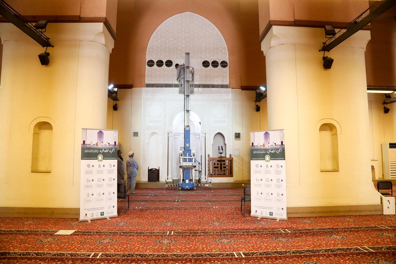 وزير الشؤون الإسلامية السعودي د. عبداللطيف آل الشيخ يطمئن على جاهزيّة الوزارة لاستقبال المعتمرين