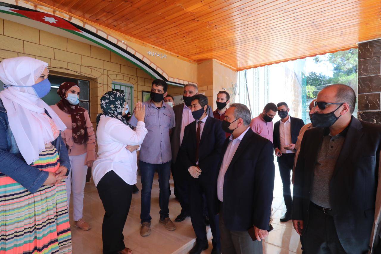 وزير الشباب يفتتح مركزي شباب بُرما وكفرخل في محافظة جرش