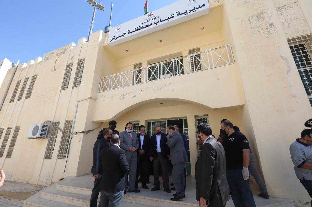 وزير الشباب يفتتح مركزي شباب بُرما وكفرخل في محافظة جرش