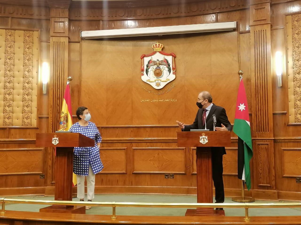 أجرى الصفدي محادثات موسعه مع وزيرة الخارجية الأسبانية أرناتشا غونزاليس ليا 