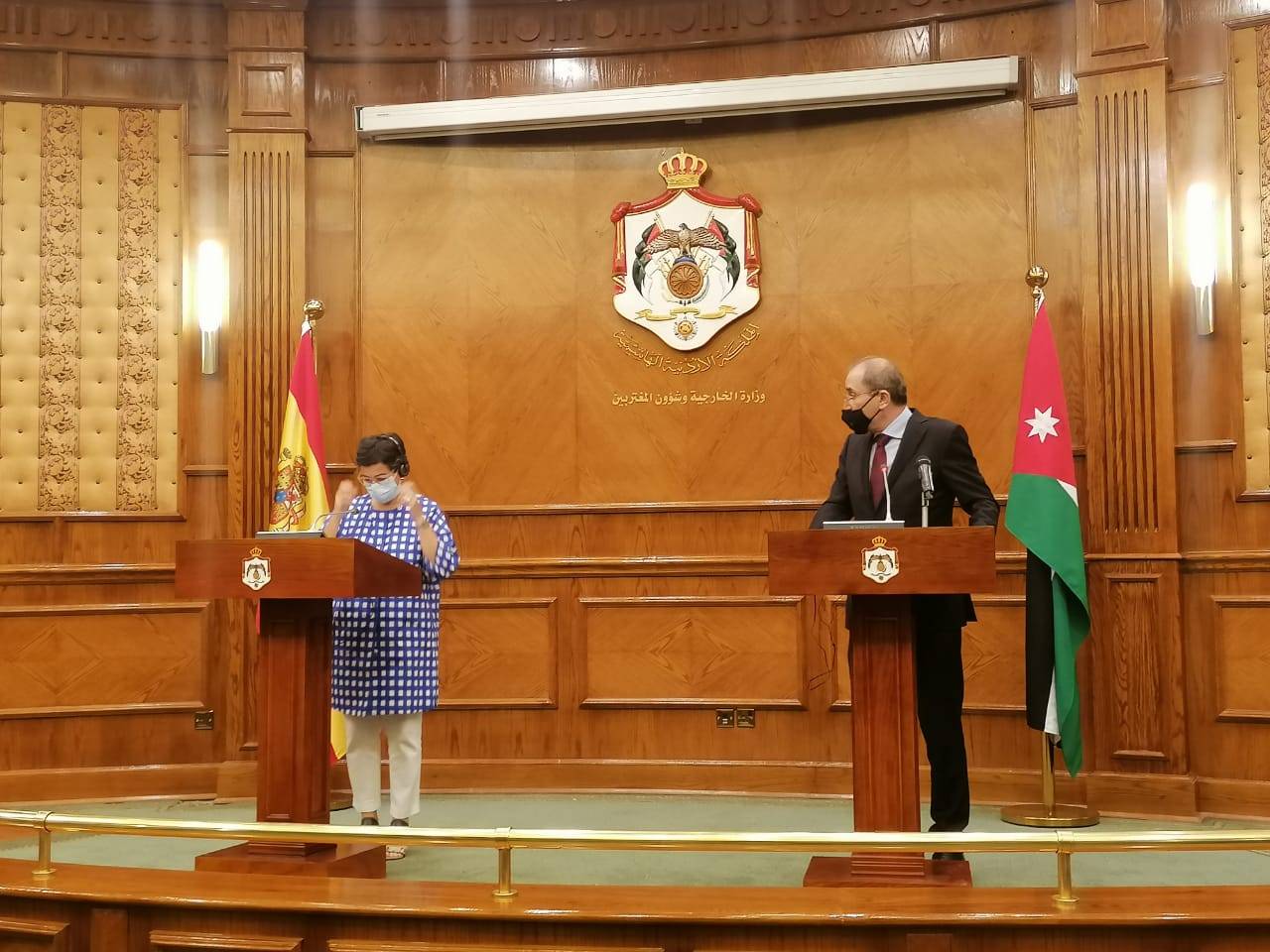 أجرى الصفدي محادثات موسعه مع وزيرة الخارجية الأسبانية أرناتشا غونزاليس ليا 