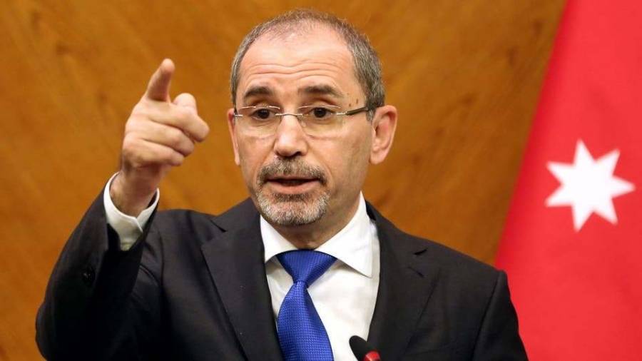 وزير خارجية حكومة تصريف الأعمال يجري محادثات مع وزير الخارجية الهندي