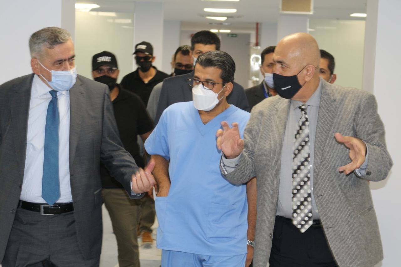وزير الصحة يتفقد مستشفيات البشير ويطلع على عدد من المشاريع والإجراءات التطويرية التي تنفذها الوزارة
