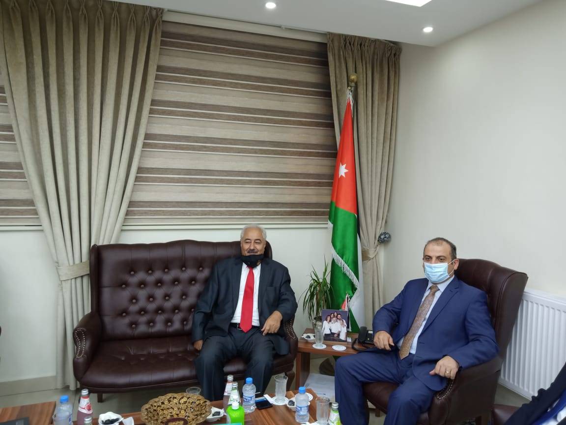 وزير الزراعة محمد داودية يزور المركز الوطني للبحوث الزراعية 