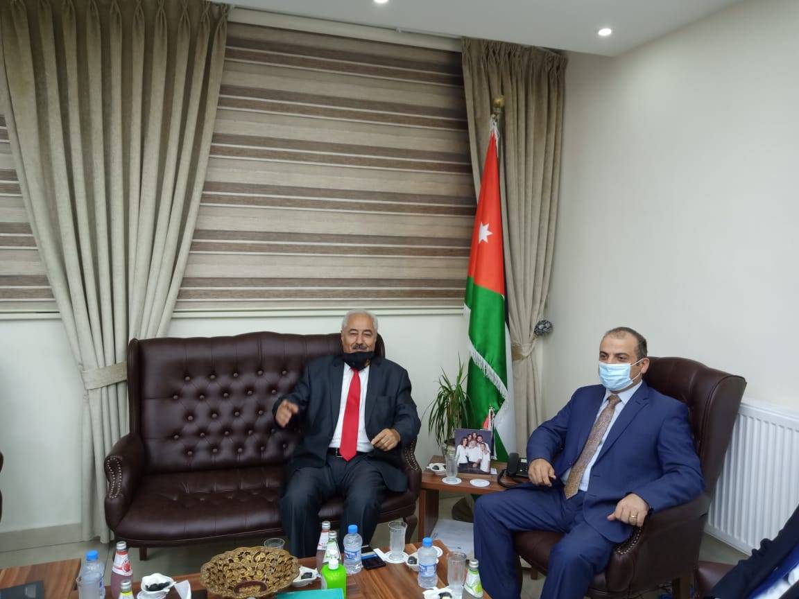 وزير الزراعة محمد داودية يزور المركز الوطني للبحوث الزراعية 