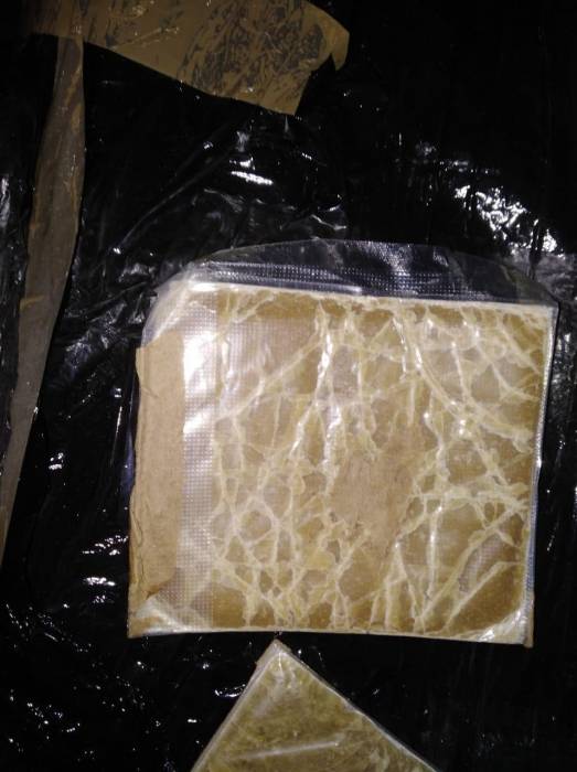 الجمارك ومكافحة المخدرات يُحبطان أكبر محاولة تهريب لمادة الكوكائين ويضبطان 48 كغم من تلك المادة.. فيديو