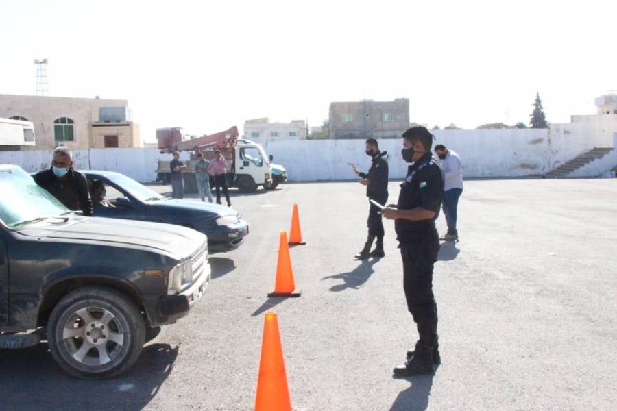 محطات الترخيص المتنقلة تواصل تقديم خدمات الترخيص  في المناطق البعيدة