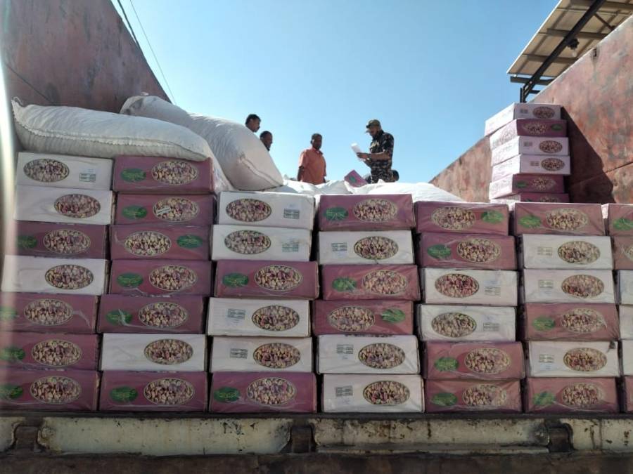 الجمارك الأردنية تضبط كميات كبيرة من المكسرات والهيل