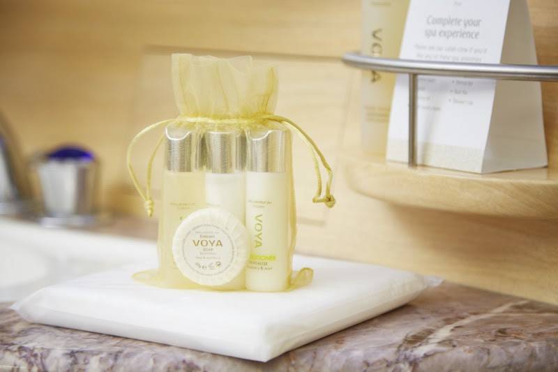 طيران الامارات يستأنف خدمة الصالون الجوي والـشاور سبا على طائرات A380