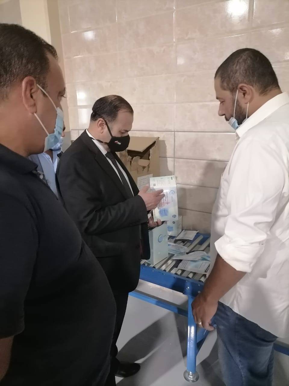 محافظ مادبا يزور المدينة الصناعية بالمريجمة