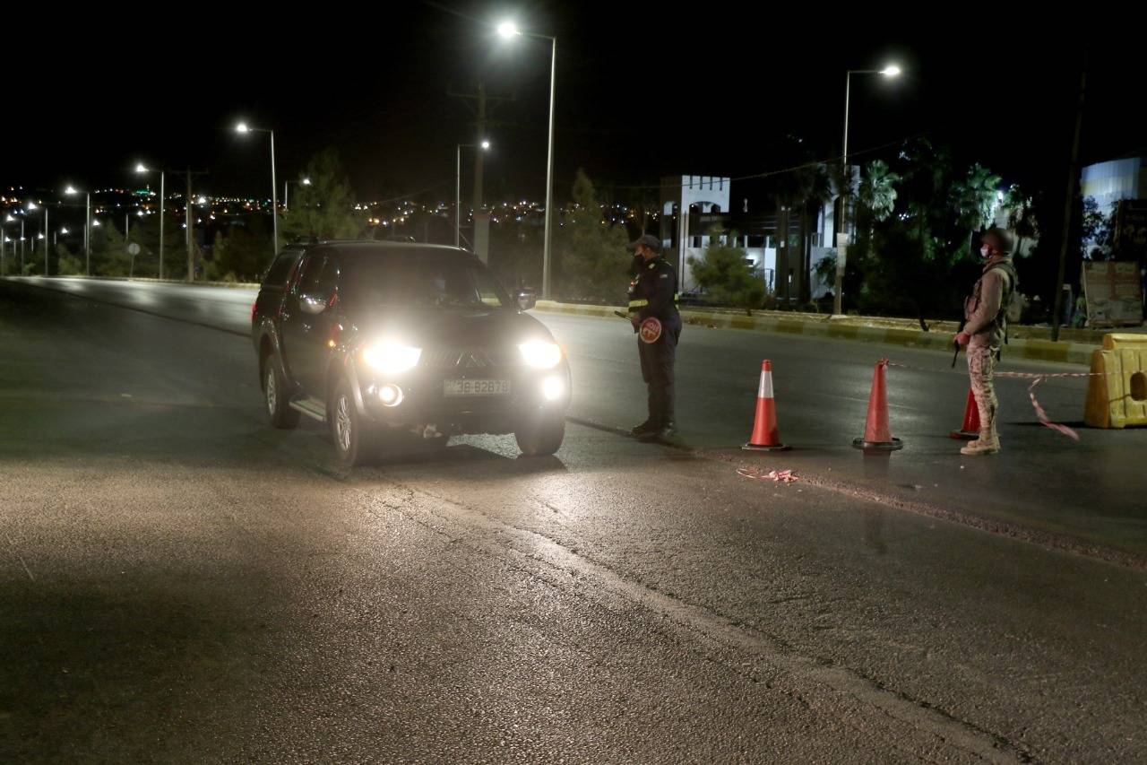 القوات المسلحة الأردنية تبدأ بتنفذ خطة فرض الحظر الشامل في محافظات المملكة