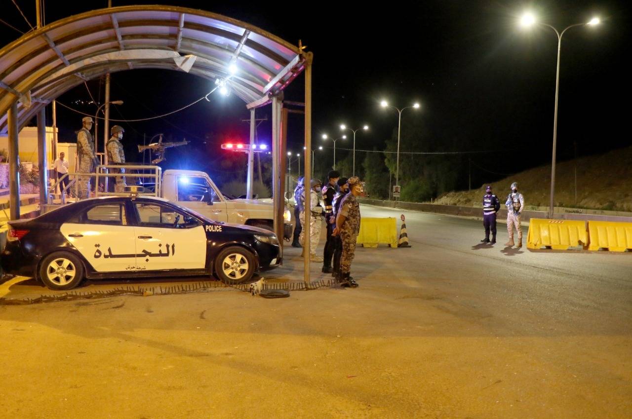 القوات المسلحة الأردنية تبدأ بتنفذ خطة فرض الحظر الشامل في محافظات المملكة