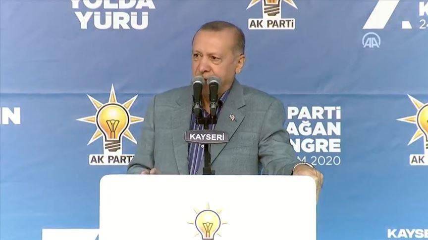 أردوغان: ماكرون بحاجة لاختبار عقلي.. فكيف لرئيس دولة أن يعامل الملايين من (المسلمين) في بلاده بهذه الطريقة