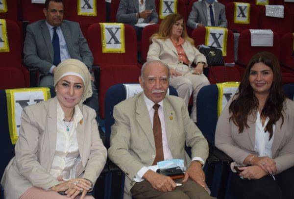 الجامعة المصرية الروسية تحتفل بانتصارات أكتوبر فى الذكرى الـ47 