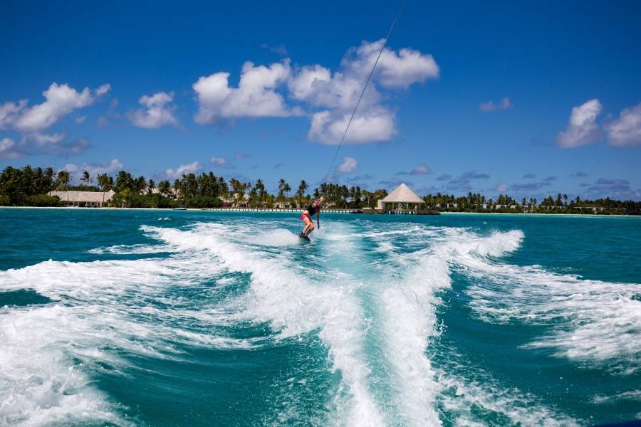 كانديما المالديف تعلن عن الفرصة الأخيرة للتصويت لفوز أحد المحظوين بعطلة الأحلام لمدة عام كامل بقيمة 550,000 درهم