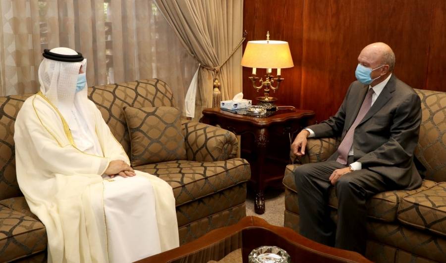 الفايز يلتقي سفير دولة الامارات العربية المتحدة لدى المملكة