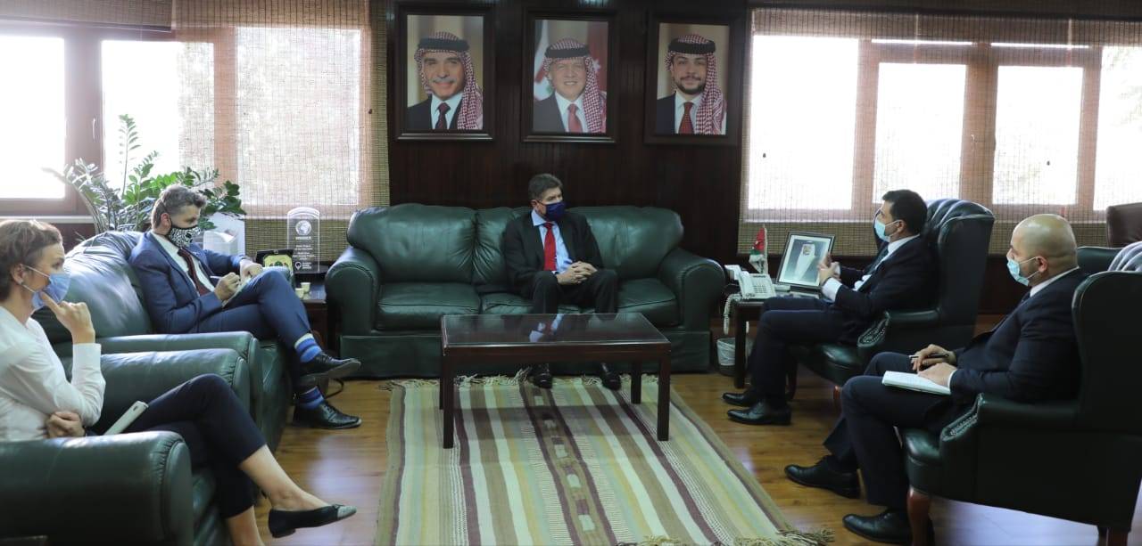 وزير المياه والري والسفير الالماني يبحثان استمرار التعاون في مجالات المياه