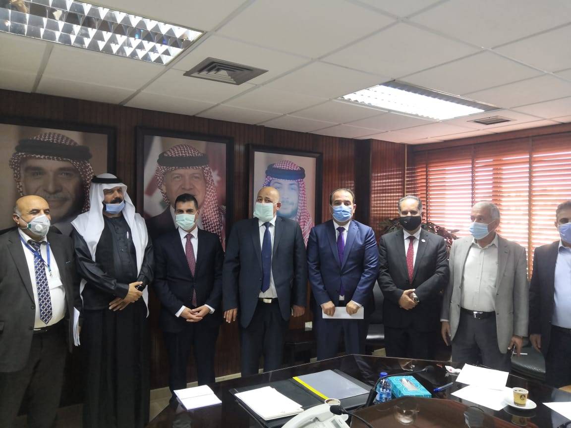 اليعقوب: لجنة لبحث آلية حل المشاكل العالقة التي تخص عمل المقاولين