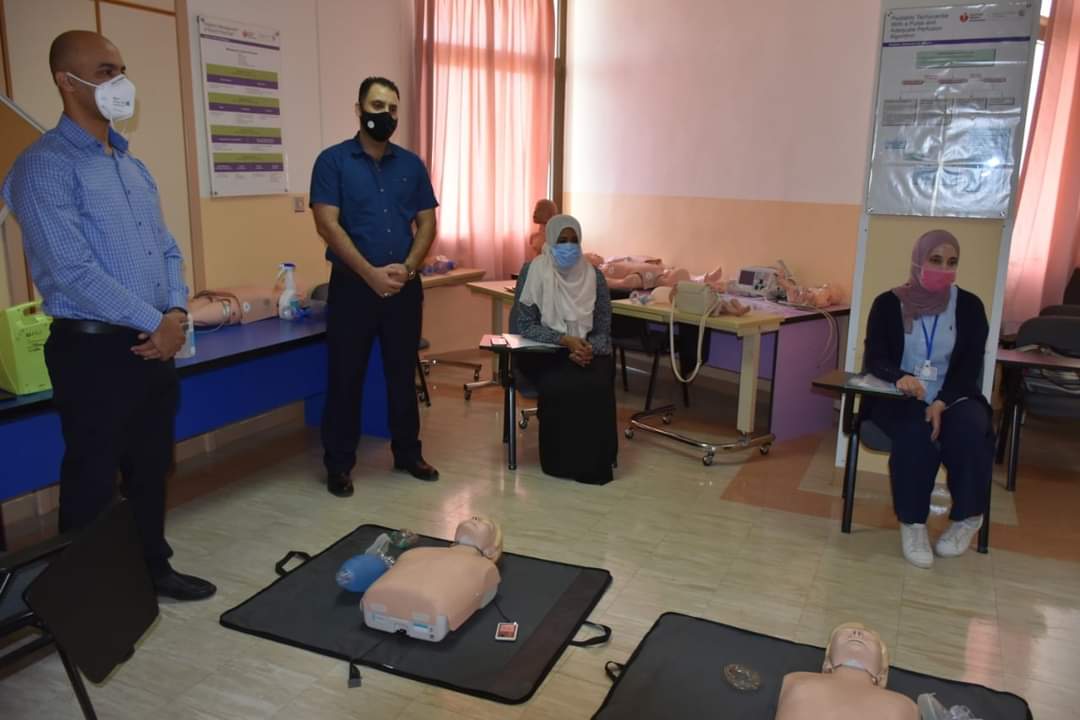 مركز تدريب انعاش القلب والرئتين بمستشفى المؤسس يحقق كافة المعايير الدولية المعتمدة من قبل جمعية القلب الأمريكية (AHA )