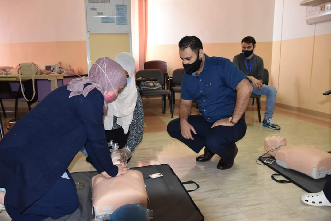 مركز تدريب انعاش القلب والرئتين بمستشفى المؤسس يحقق كافة المعايير الدولية المعتمدة من قبل جمعية القلب الأمريكية (AHA )