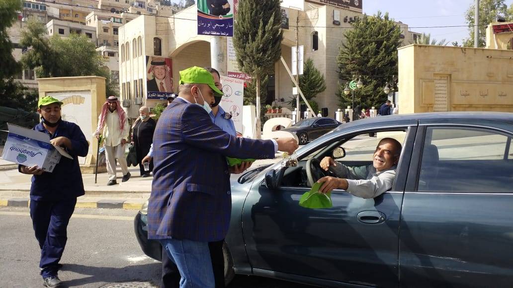 بلدية السلط الكبرى تحتفل بالمولد النبوي الشريف .. صور 