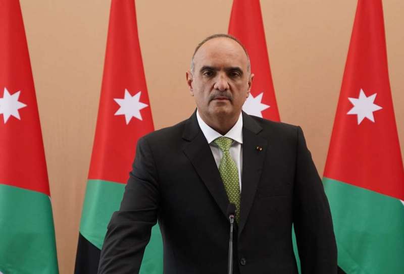 رئيس الوزراء عبر تويتر : كلنا حزن وألم على وفاة كوكبة من أبطال خط الدفاع الأول من الأطباء