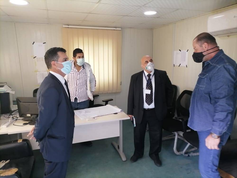 وزير المياه والري يتفقد خدمات المياه والصرف الصحي في محافظة البلقاء في جولة مفاجأة على ادارة المياه