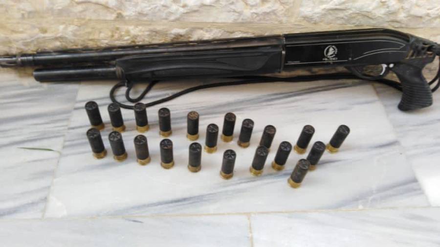 إلقاء القبض على شخص مطلوب أقدم على اطلاق عيارات نارية باتجاه رجال الامن العام في المفرق