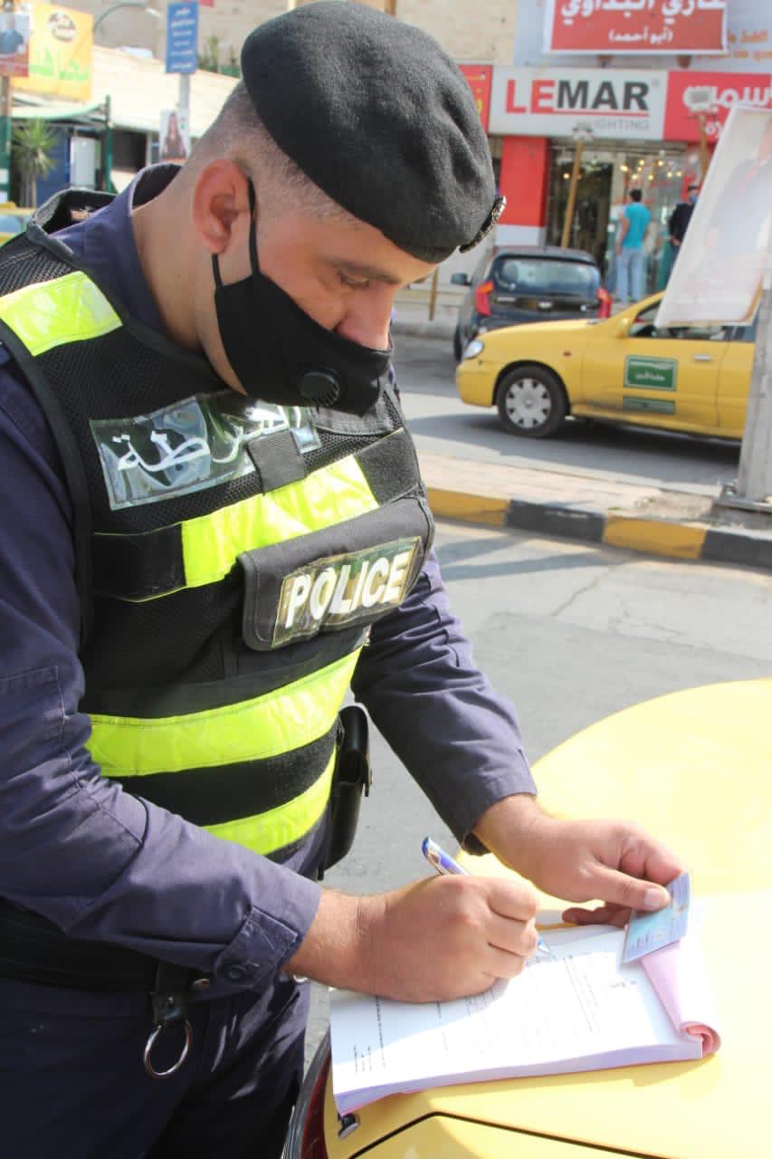 الامن العام : 1697 مخالفة فردية جرى تحريرها بحق أفراد خالفوا أوامر الدفاع خلال ال 24 ساعة الماضية