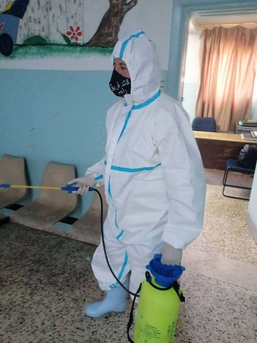تعقيم مركز صحي مخيم مادبا .. صور 