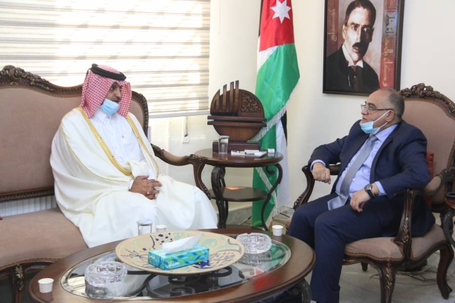 الطويسي يبحث مع السفير القطري العلاقات الثقافية المشتركة