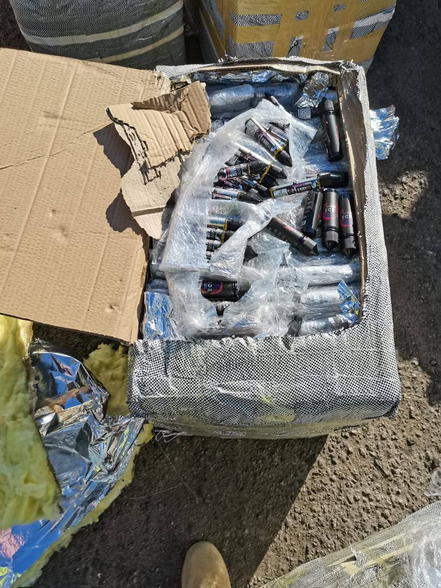 الجمارك الأردنية تحبط تهريب أراجيل وسجائر الكترونية ولوازمها