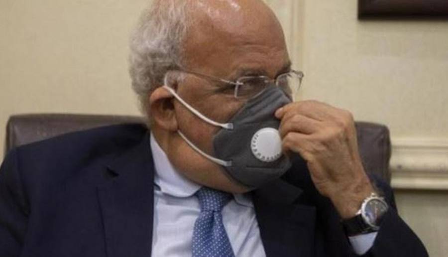 تقارير إعلامية تتحدث عن وفاة صائب عريقات بكورونا