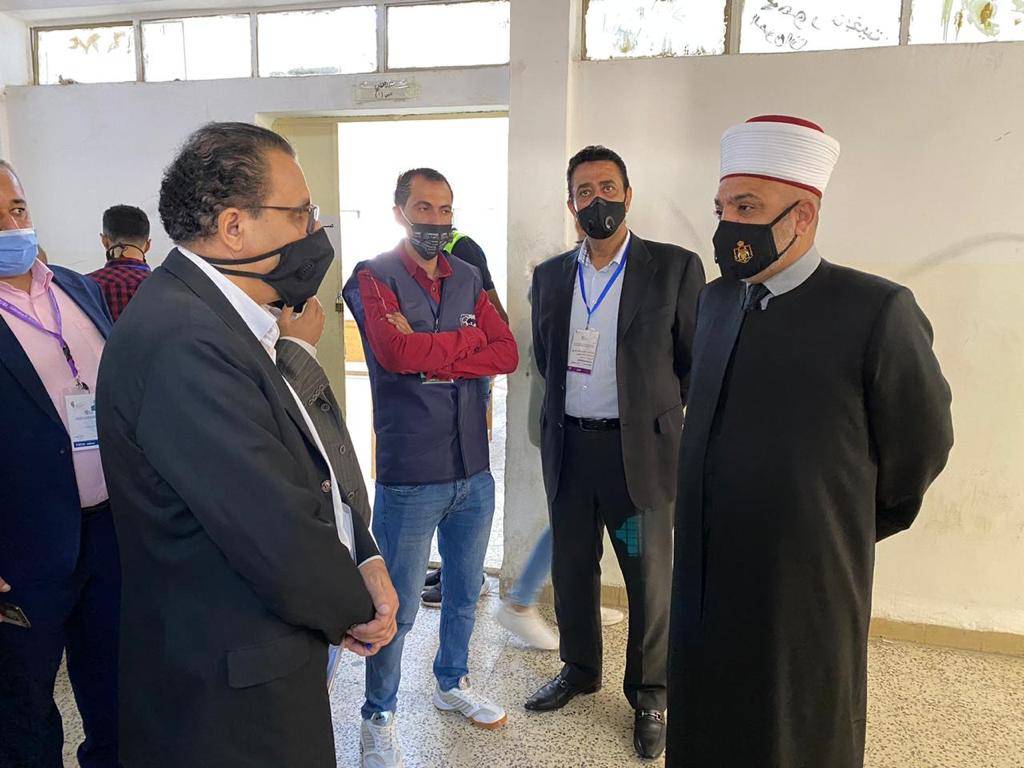 تتواصل عملية الاقتراع في لواء الموقر مع الالتزام بإجراءات الصحة السلامة العامّة