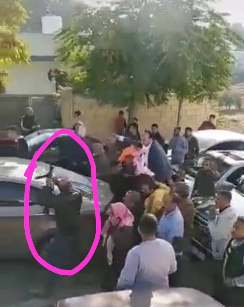 الامن الوقائي يضبط شخصاً ظهر في مقطع فيديو وهو يطلق عيارات نارية في محافظة المفرق