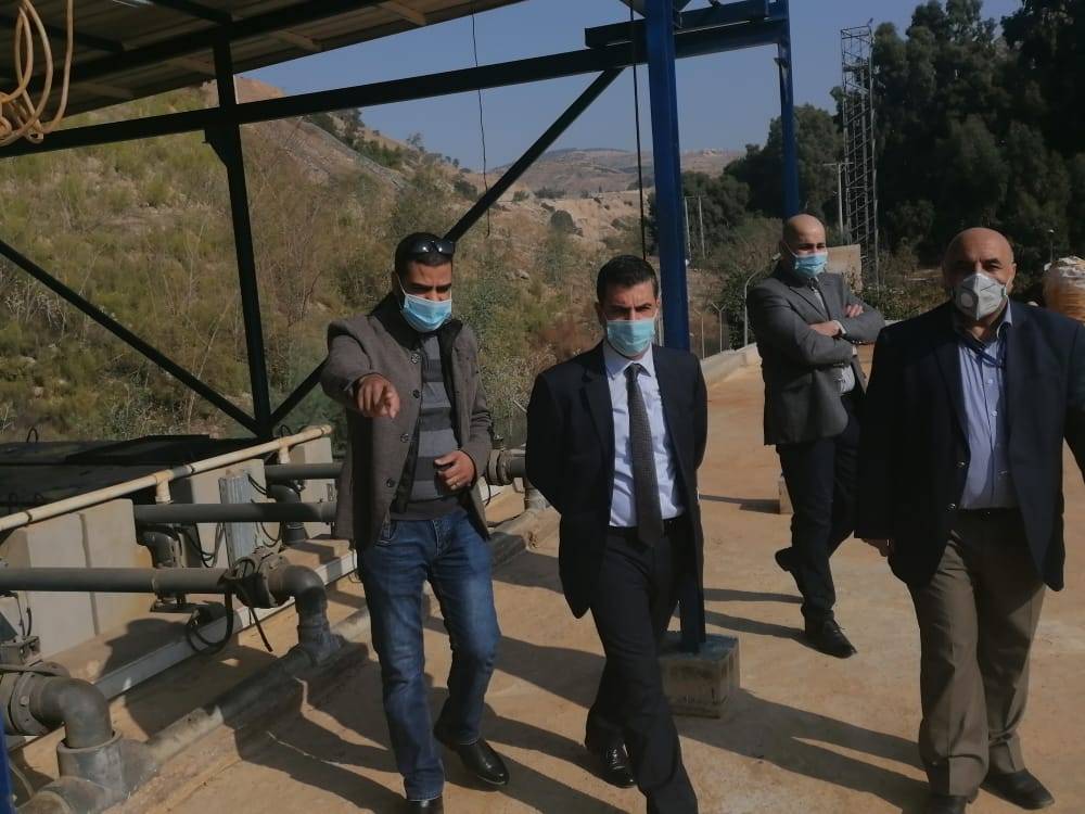 جولة مفاجئة لوزير المياه والري على مركز (سكادا) تحكم مياه الشمال 