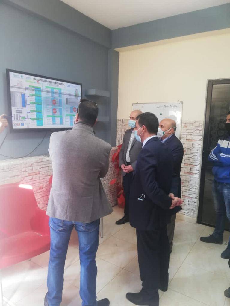 وزير المياه والري يتفقد محطة تحلية ومعالجة مياه ابار مشتل فيصل في محافظة جرش