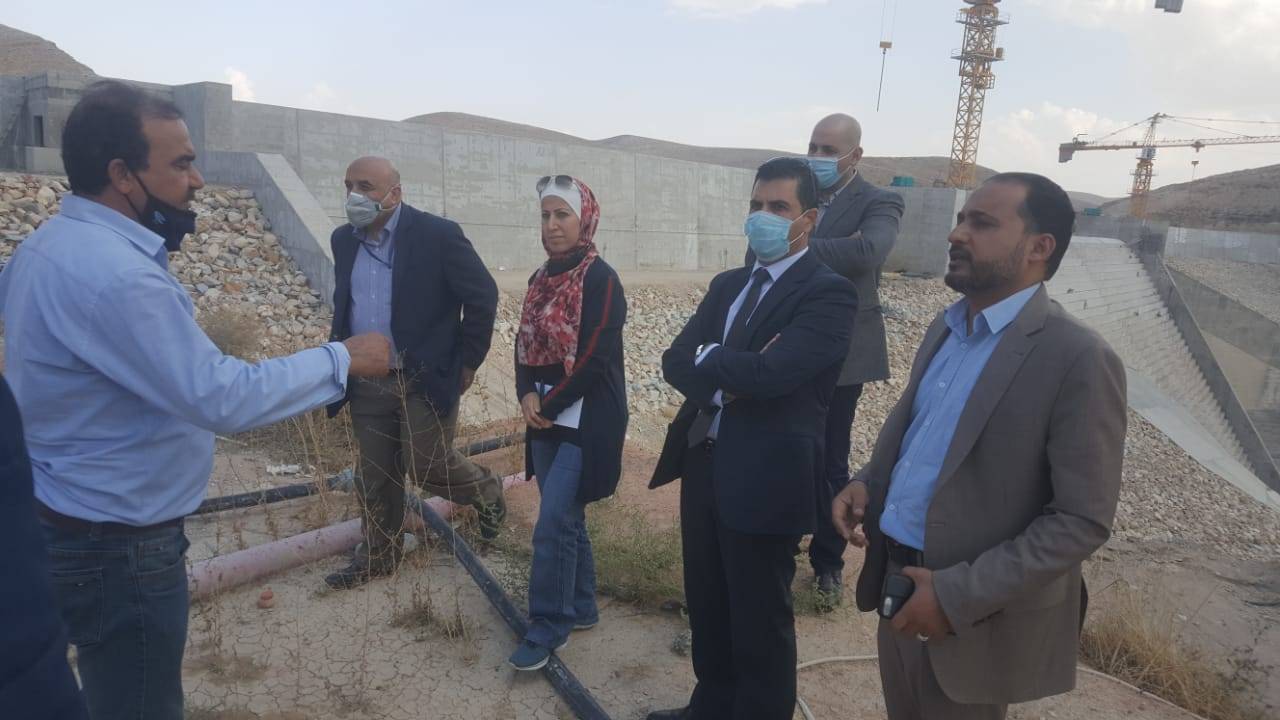 جوله تفقدية لوزير المياه والري على مشروع تعليه سد الواله وسد الموجب