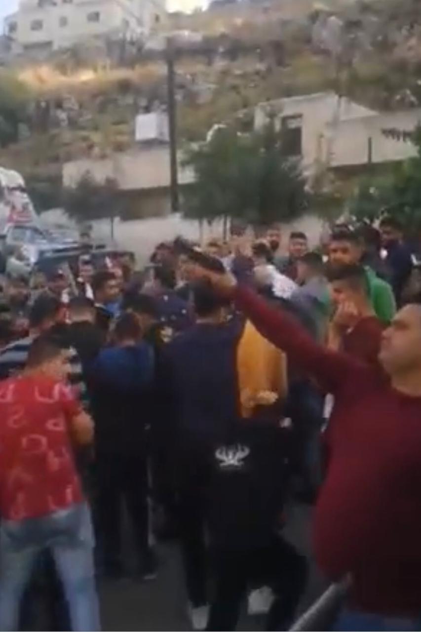 الامن العام : مداهمة والقاء القبض على شخصين من مطلقي النار وممن ظهروا في مقاطع فيديو جرى تداولها في محافظتي عجلون والعقبة