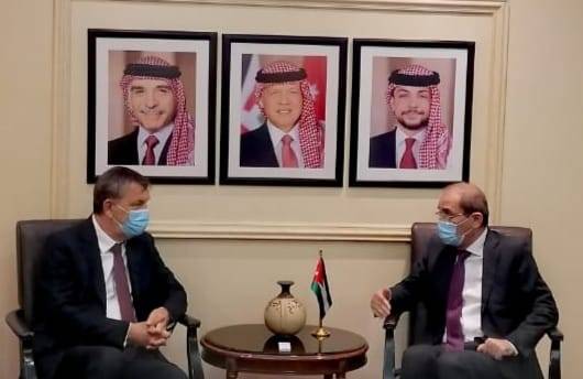 الصفدي يبحث مع المفوض العام لوكالة (الأونروا) جهود توفير الدعم المالي لسد العجز المالي الذي تواجهه الوكالة