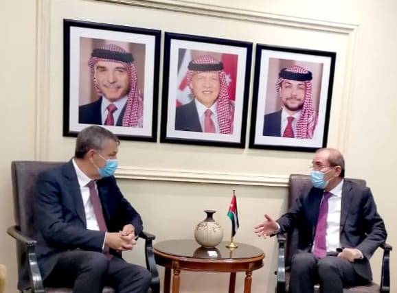 الصفدي يبحث مع المفوض العام لوكالة (الأونروا) جهود توفير الدعم المالي لسد العجز المالي الذي تواجهه الوكالة