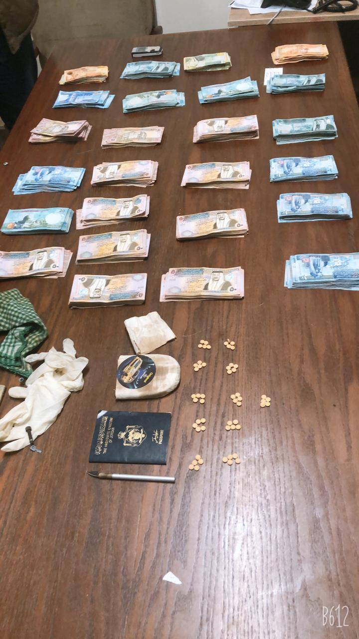 البحث الجنائي يُلقي القبض على سارق 40 ألف دينار من داخل عيادة في معان ويعيد معظم المبلغ المسروق