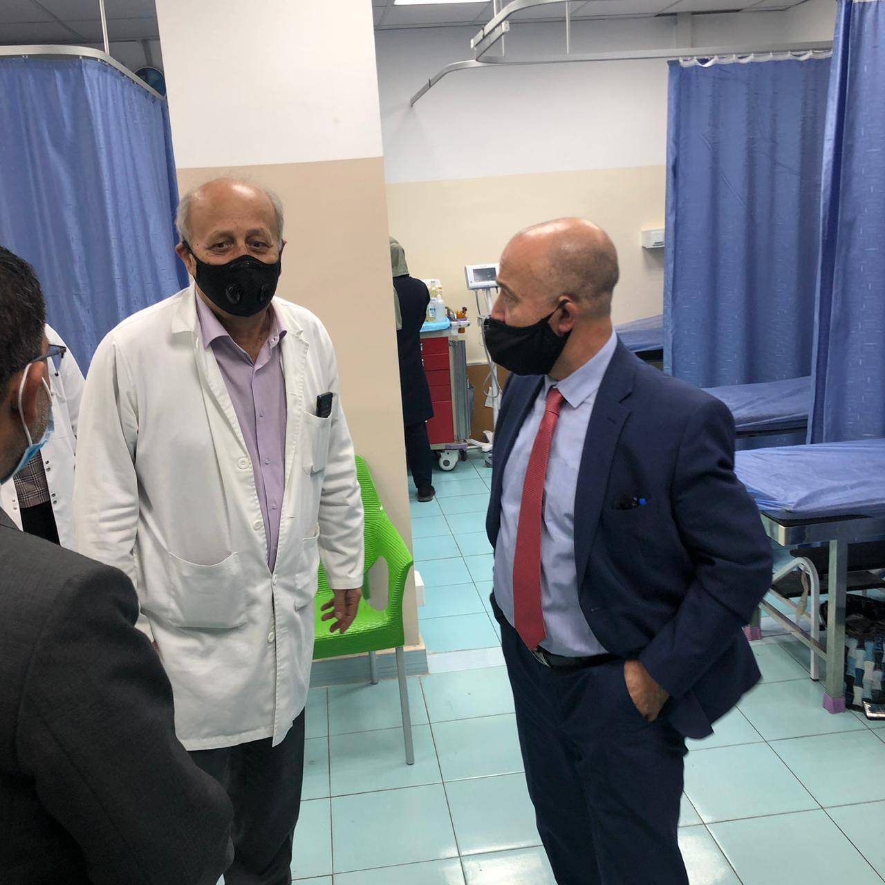 بالصور والفيديو .. الهياجنة يتفقّد الإجراءات الصحية في معان والعقبة 